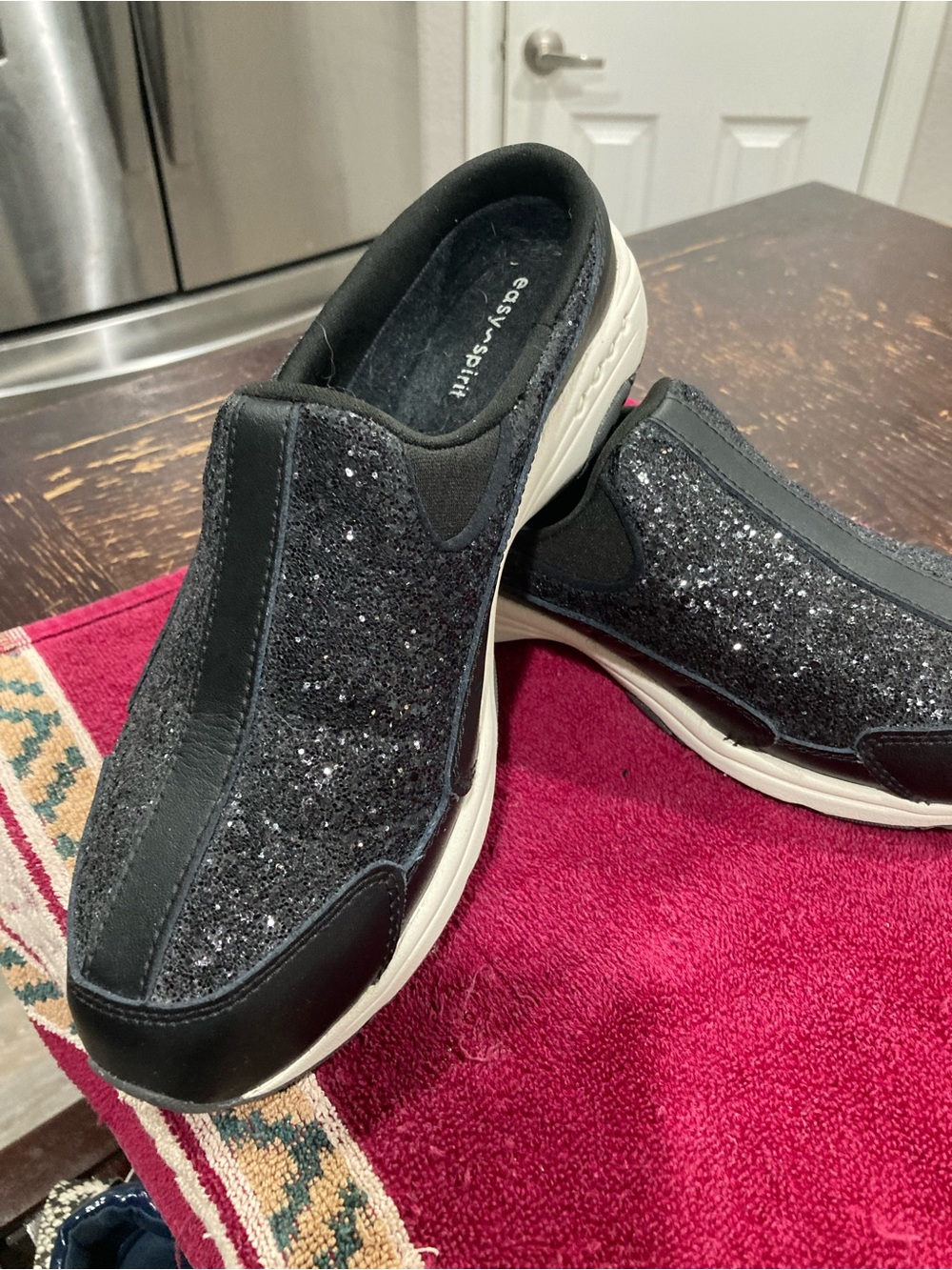 Easy Spirit black Glitter Slip-On Walking Shoes